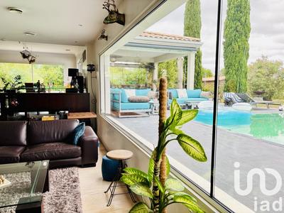 Maison - 250 m² - 8 pièces