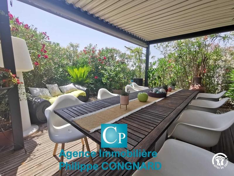 Maison - 270 m² - 8 pièces