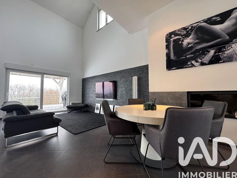 Maison de maîtres - 312 m² - 7 pièces