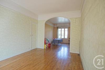 Pavillon - 150 m² - 7 pièces