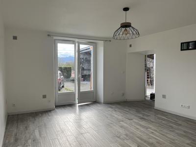 Maison - 96 m² - 5 pièces