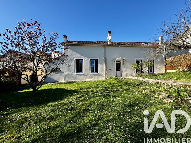 Maison - 143 m² - 7 pièces