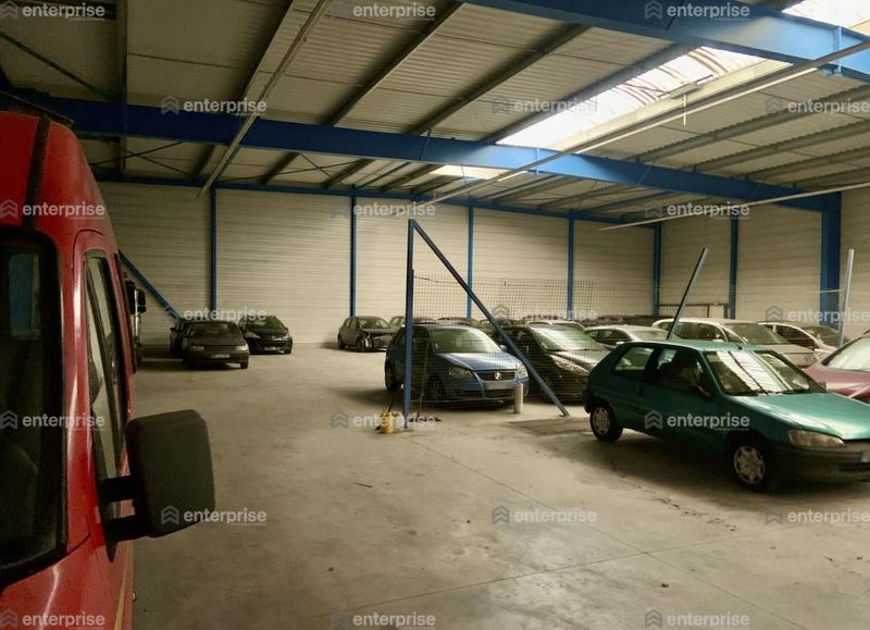 Local d'activité / Entrepôt - 1 600 m²