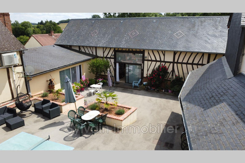 Propriété - 425 m² - 15 pièces