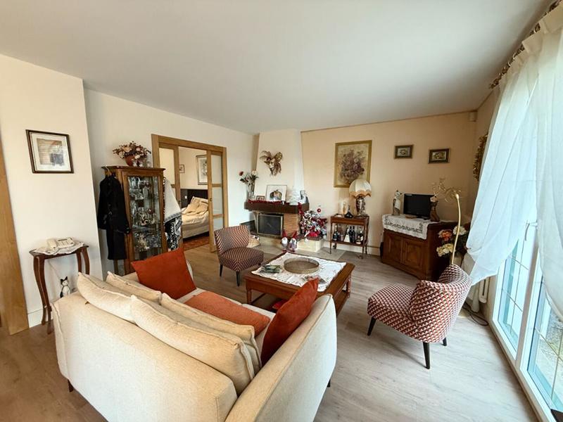 Maison - 133 m² - 6 pièces