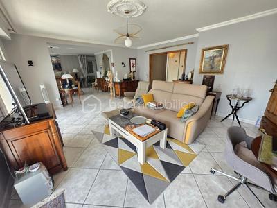 Appartement - 152 m² - 5 pièces