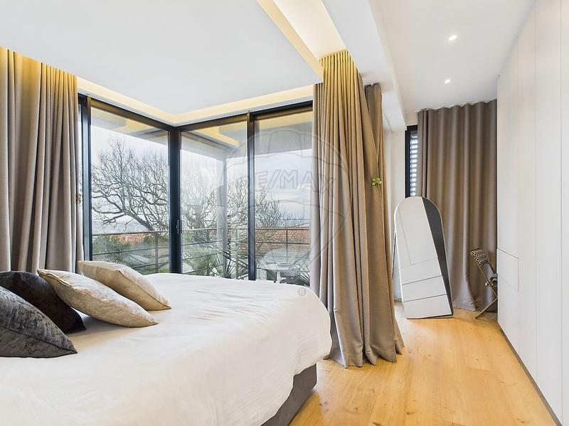 Maison - 175 m² - 6 pièces