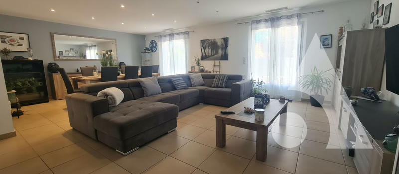 Maison - 110 m² - 4 pièces