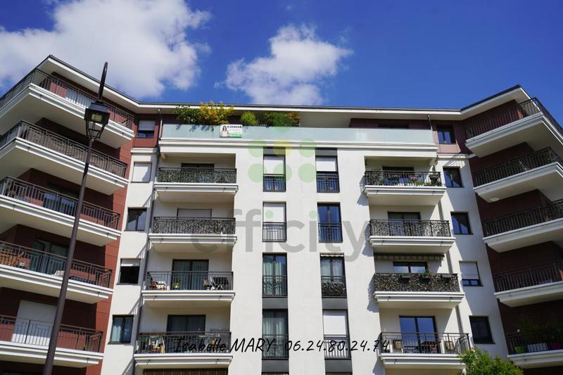 Appartement - 90 m² - 3 pièces