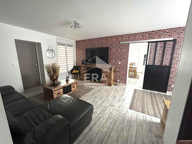 Maison - 98 m² - 5 pièces