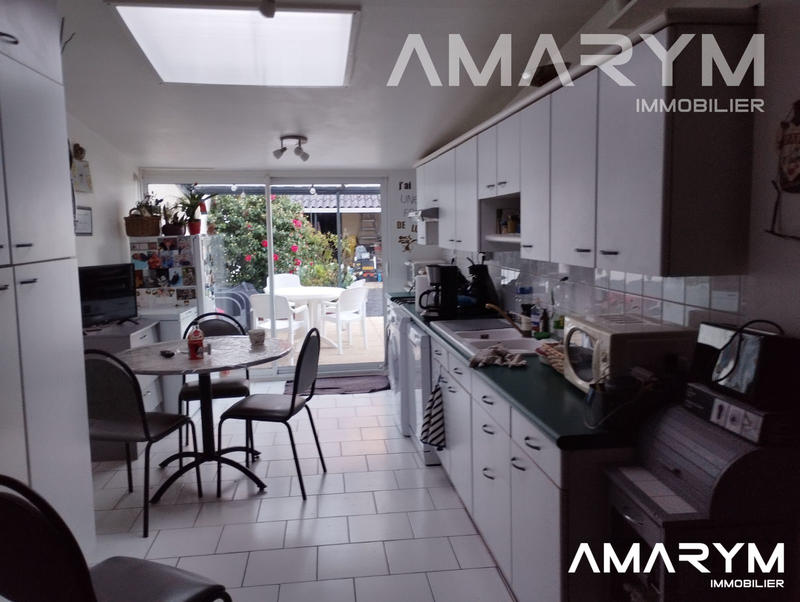 Maison ancienne - 240 m² - 7 pièces