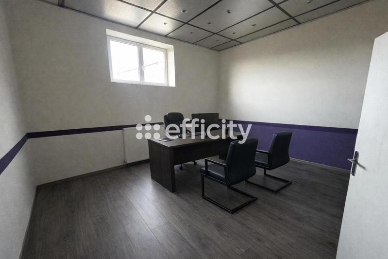 Bureau - 1 100 m² - 12 pièces