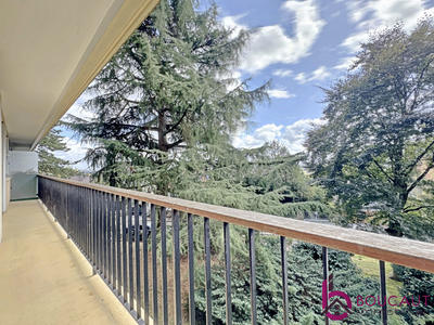 Appartement - 70 m² - 4 pièces