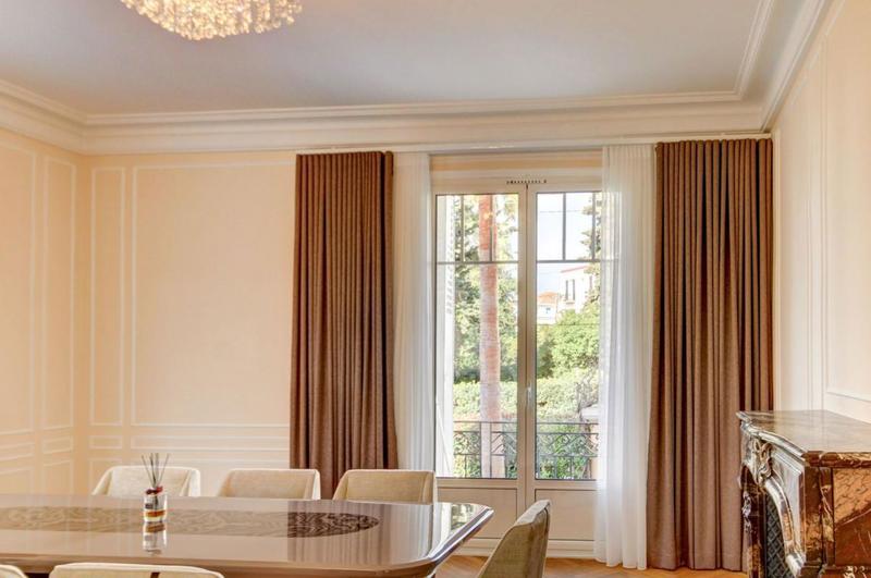 Maison bourgeoise - 315 m² - 10 pièces