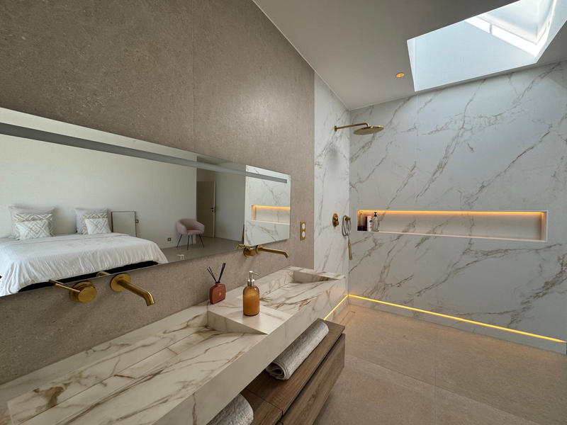 Maison - 207 m² - 5 pièces