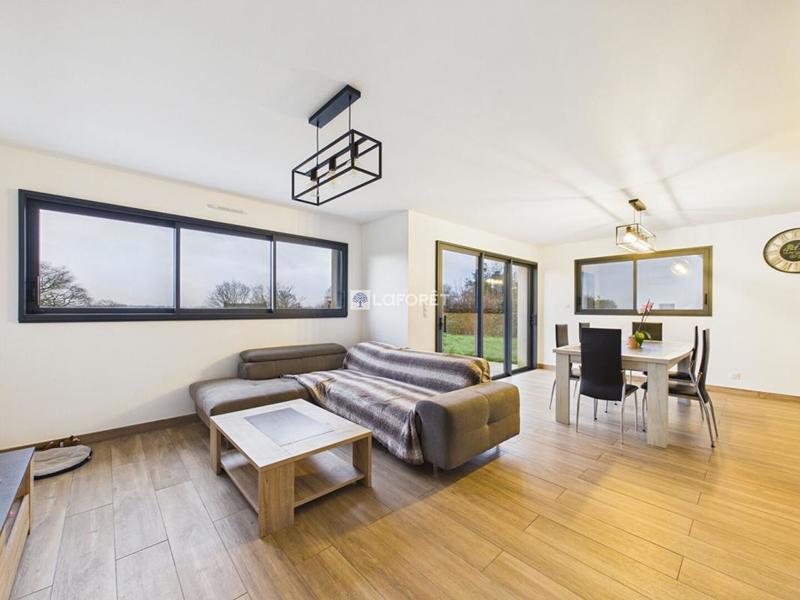 Maison - 112 m² - 6 pièces