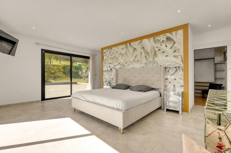 Villa - 210 m² - 7 pièces