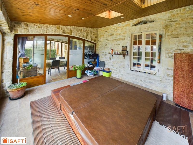 Maison - 185 m² - 7 pièces