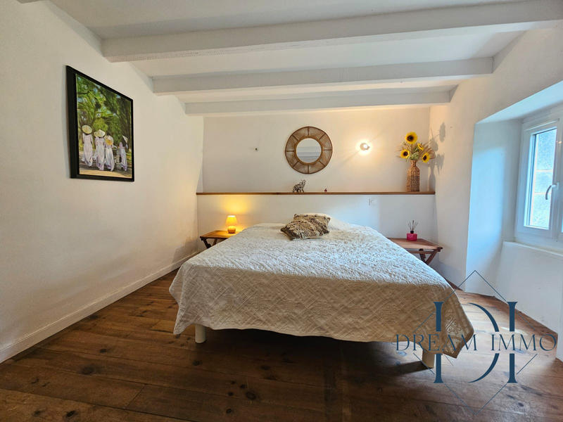 Maison - 380 m² - 7 pièces