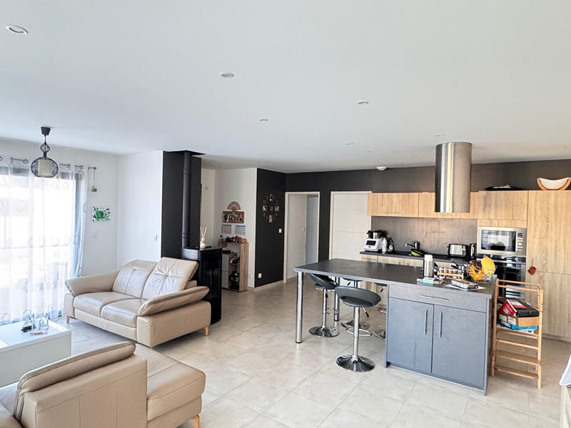 Maison - 94 m² - 4 pièces