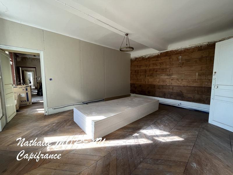 Maison de maîtres - 600 m² - 16 pièces