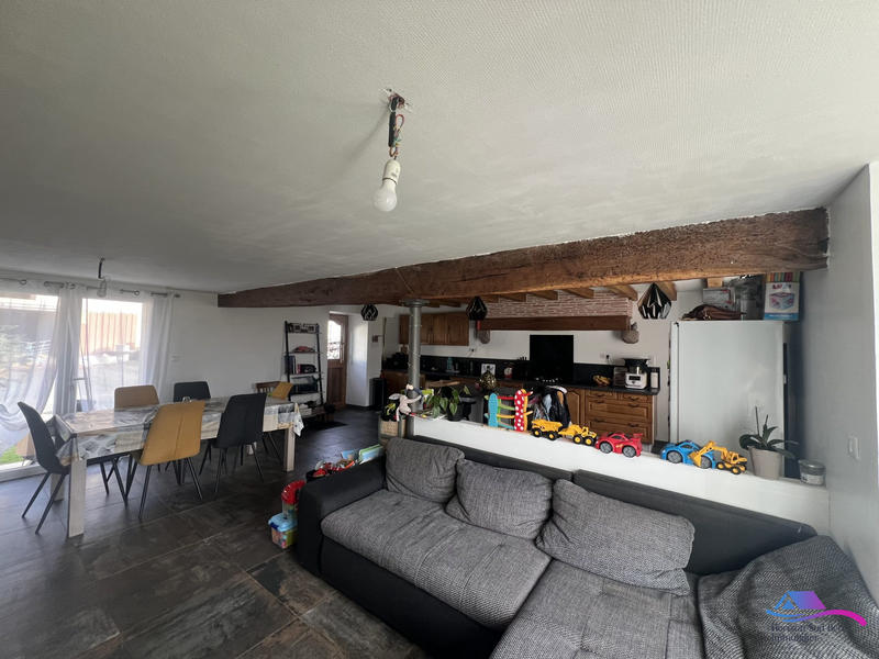 Maison - 90 m² - 4 pièces