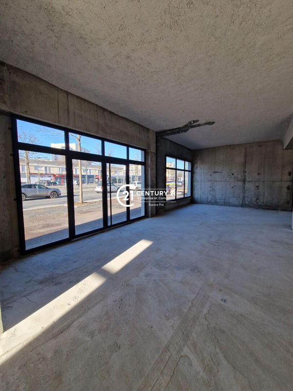 Local commercial - 260 m²