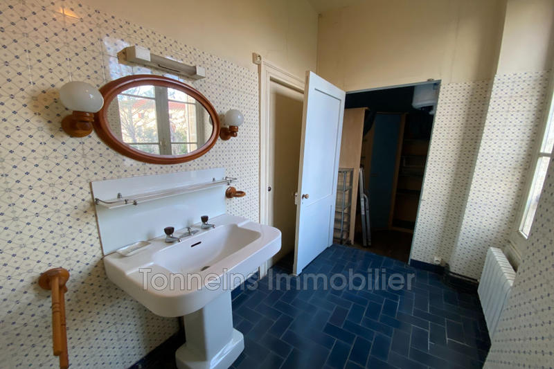 Maison - 236 m² - 6 pièces