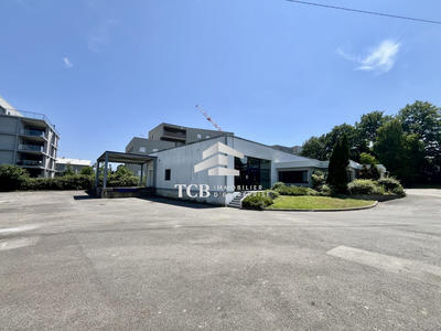 Local d'activités - 850 m²
