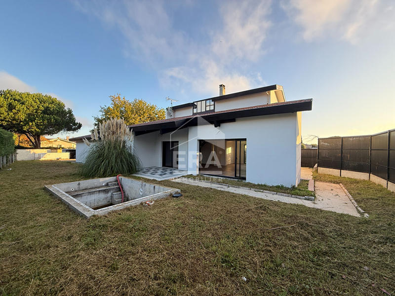 Maison - 125 m² - 5 pièces