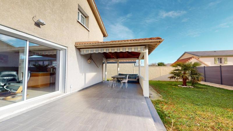 Maison - 170 m² - 6 pièces