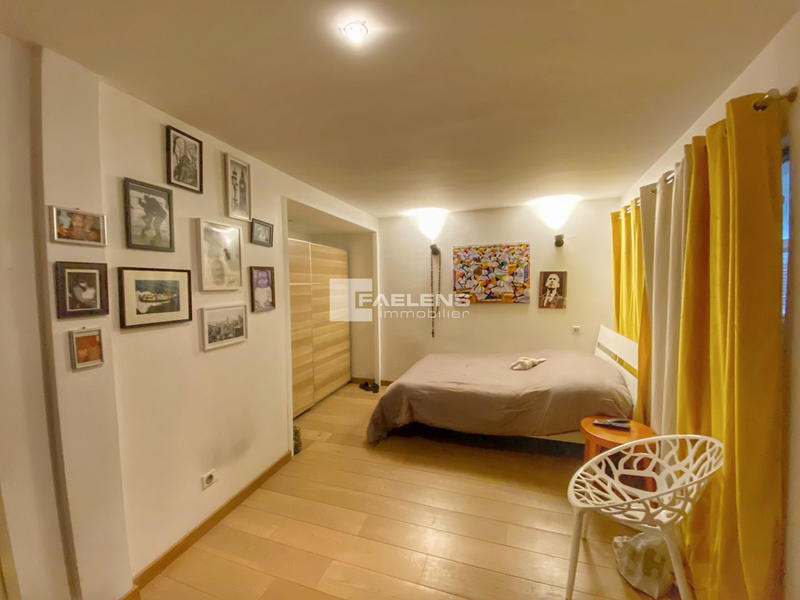 Maison - 200 m² - 4 pièces