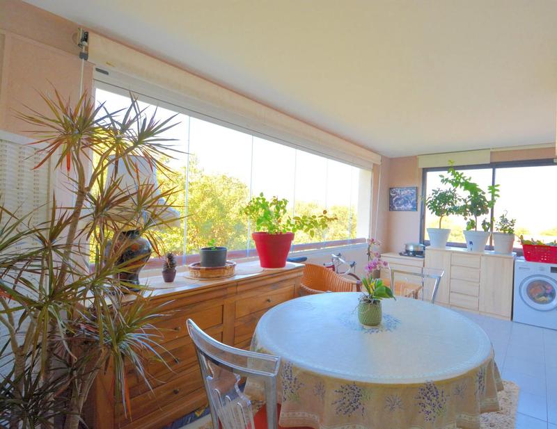 Appartement - 64 m² - 2 pièces