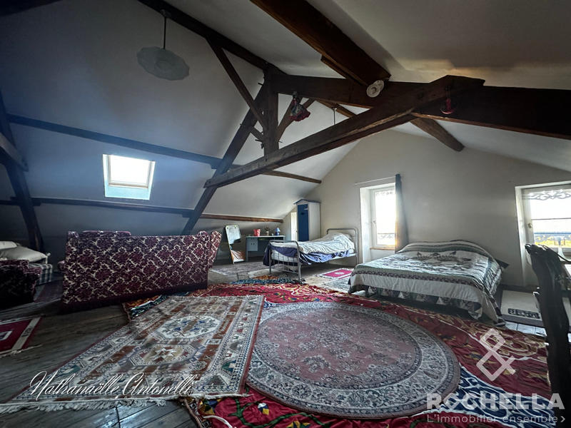 Maison ancienne - 256 m² - 8 pièces