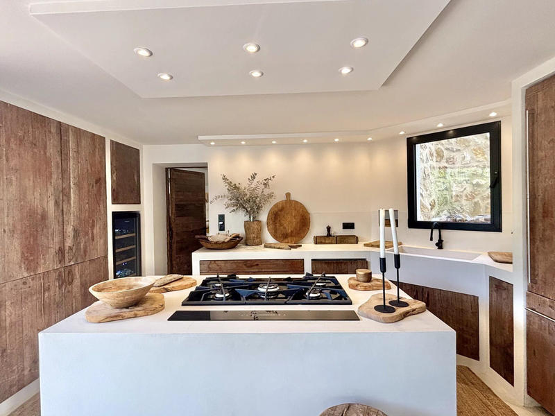 Villa - 260 m² - 6 pièces