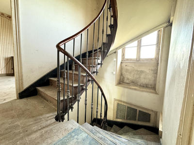 Maison - 170 m² - 7 pièces