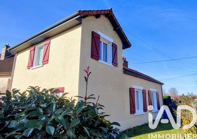 Maison - 98 m² - 5 pièces