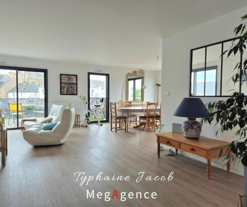 Appartement - 171 m² - 6 pièces