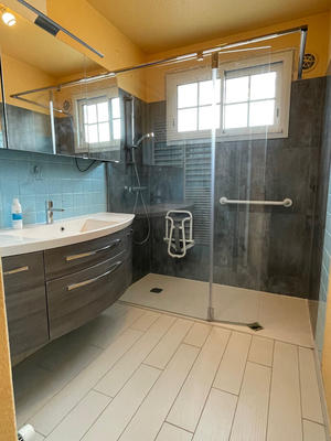 Maison - 90 m² - 5 pièces