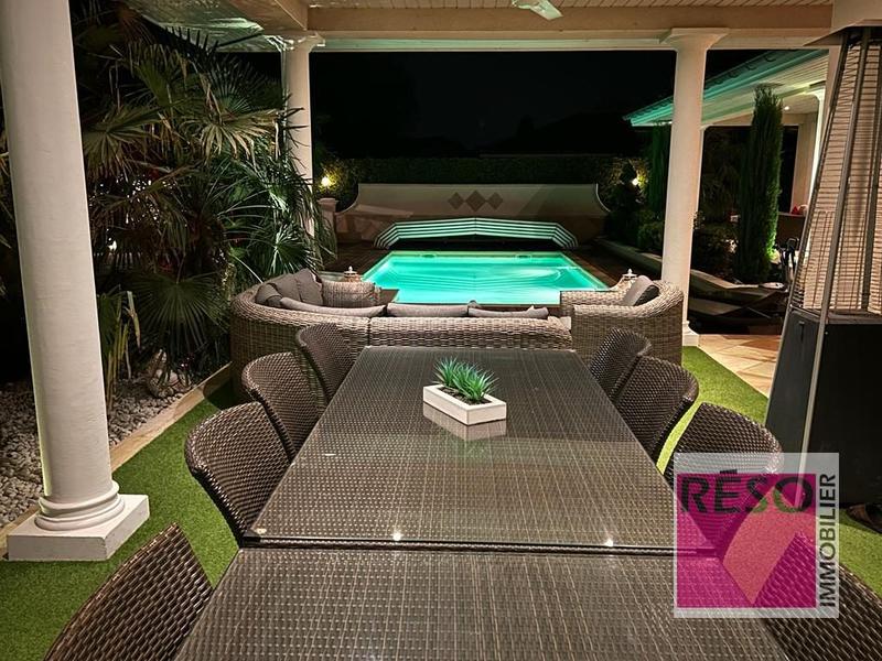 Villa - 274 m² - 7 pièces