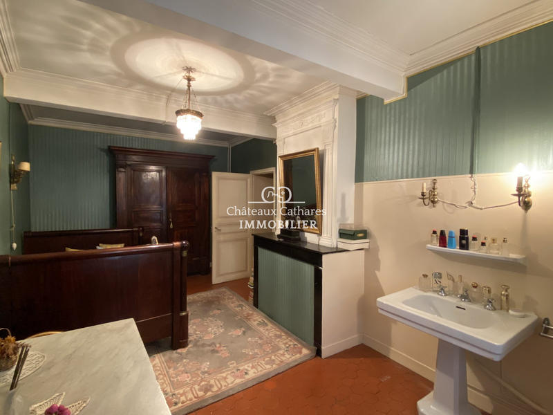 Maison ancienne - 337 m² - 10 pièces