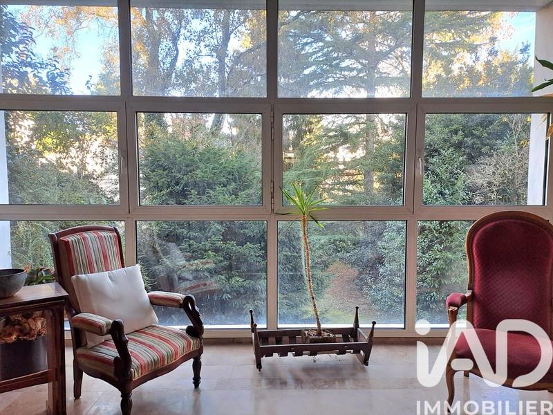 Maison - 244 m² - 8 pièces