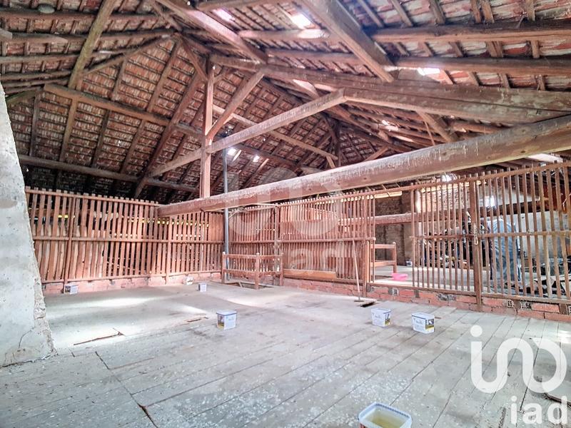 Maison - 370 m² - 18 pièces