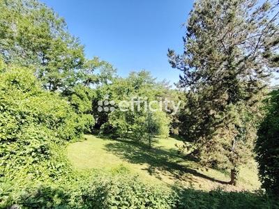 Maison - 262 m² - 10 pièces