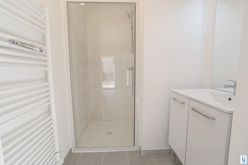 Appartement - 94 m² - 4 pièces