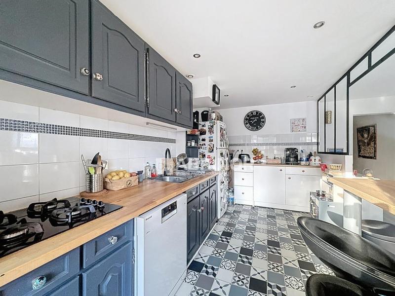 Appartement - 84 m² - 3 pièces