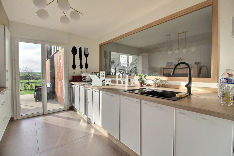 Maison - 149 m² - 5 pièces