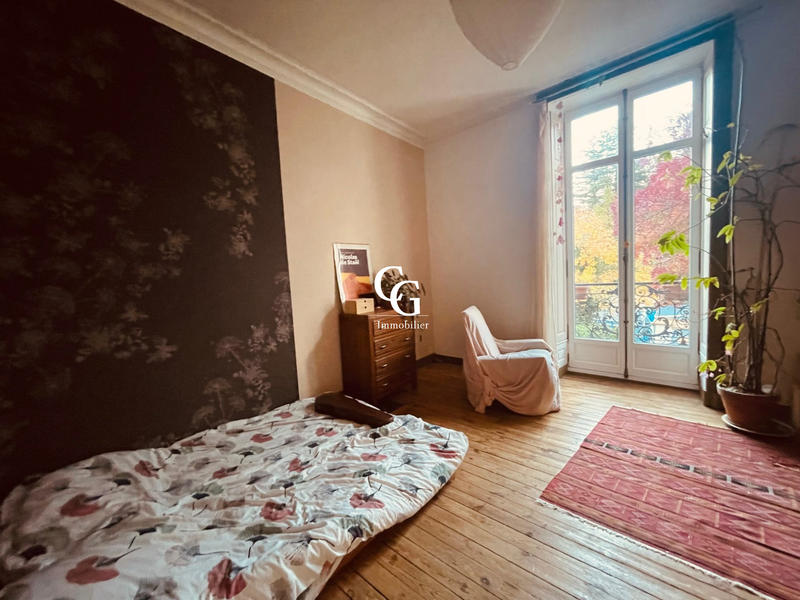 Duplex - 162 m² - 8 pièces