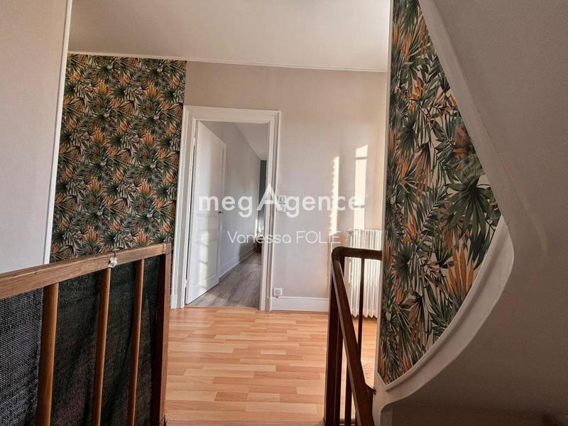 Maison - 200 m² - 6 pièces