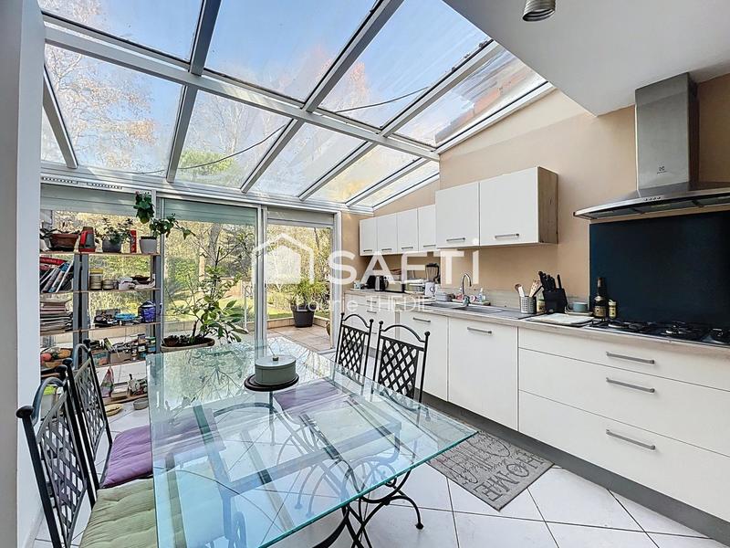 Villa - 179 m² - 6 pièces